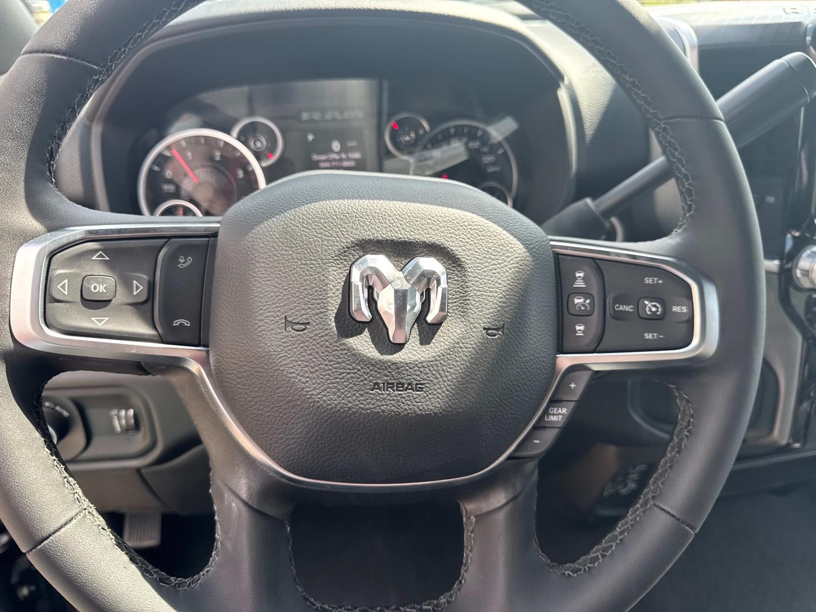 2025 Ram 2500 Big Horn photo 9
