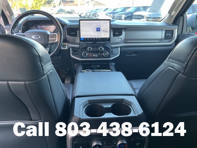2022 Ford Expedition XLT photo 16