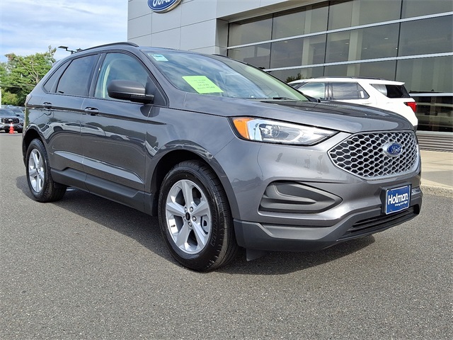 2024 Ford Edge SE photo 2