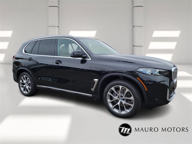 2026 BMW X5 40i's photo