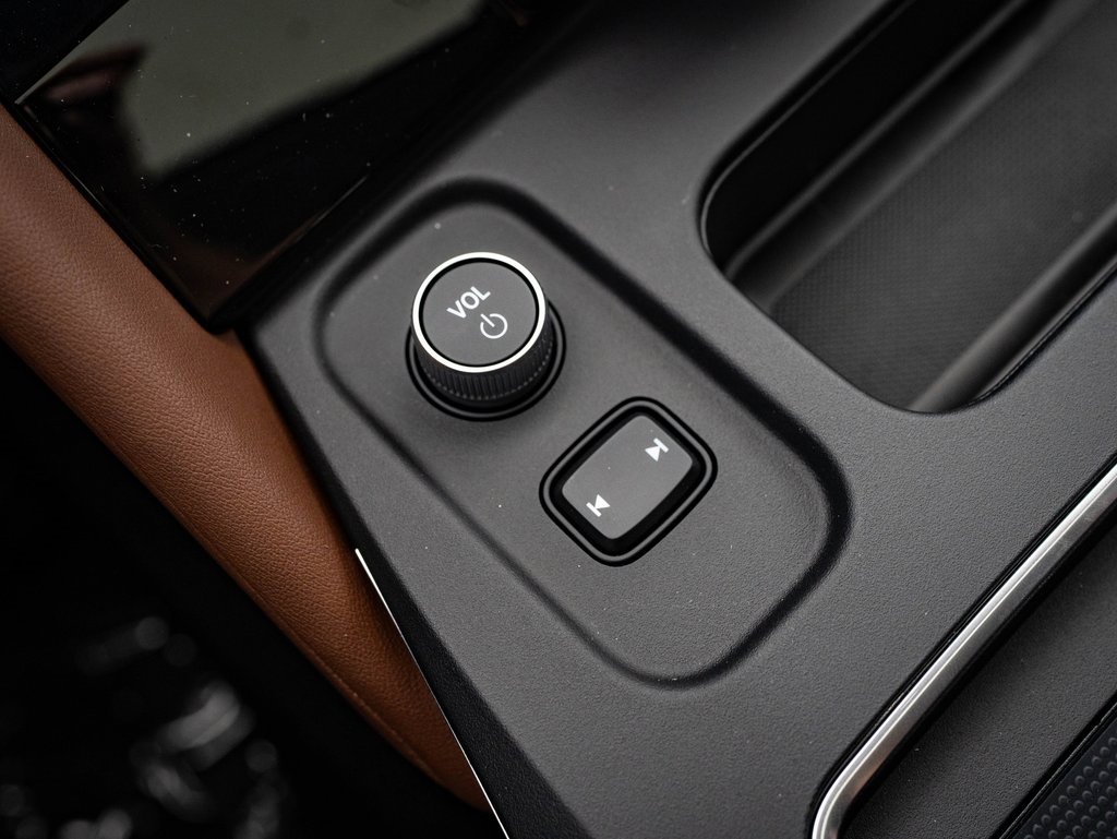 2026 Acura MDX SH-AWD Technology photo 32