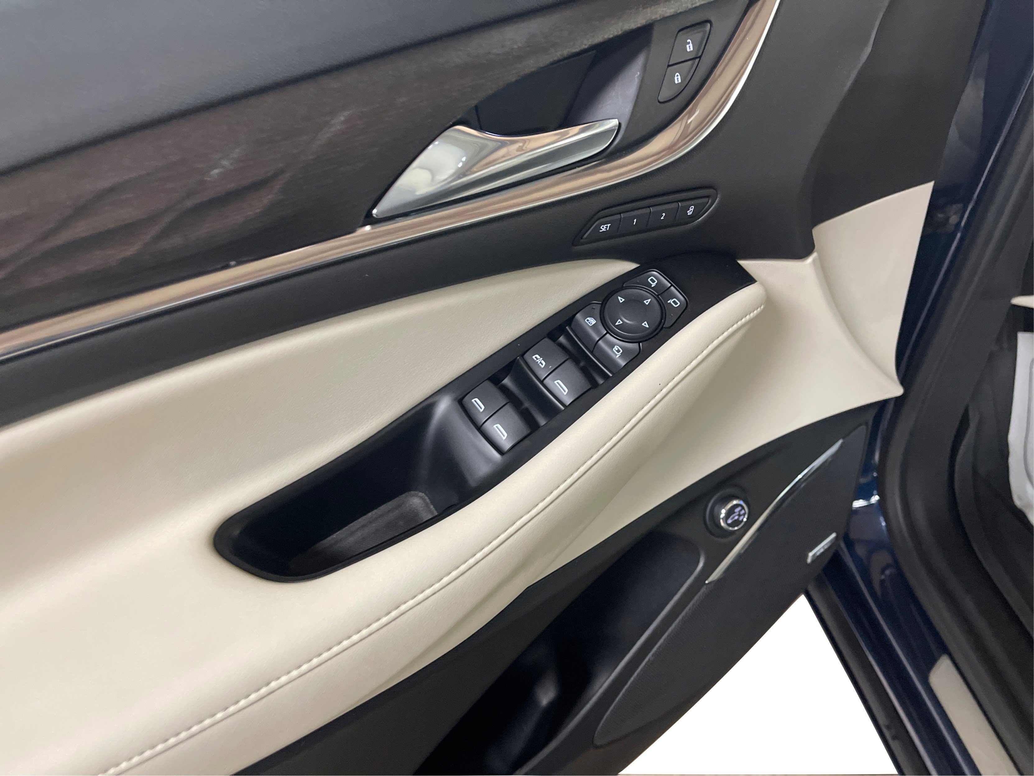 2022 Buick Enclave Avenir photo 19