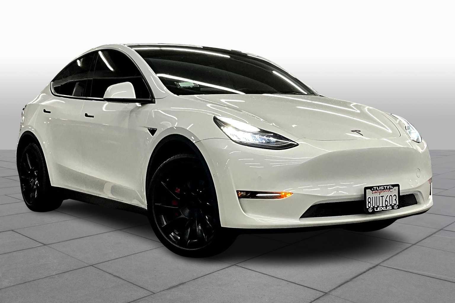 2021 Tesla Model Y Standard Range photo 2