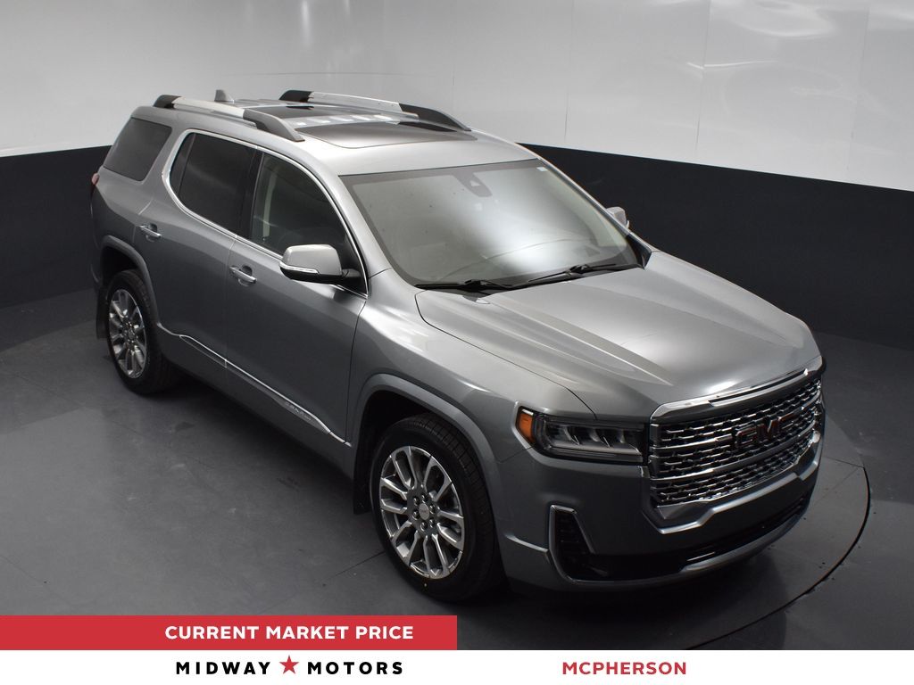 2023 GMC Acadia Denali's photo