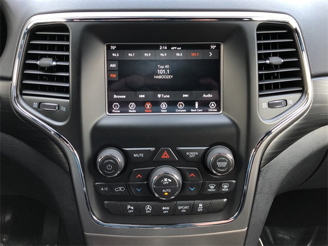 2020 Jeep Grand Cherokee Laredo photo 21