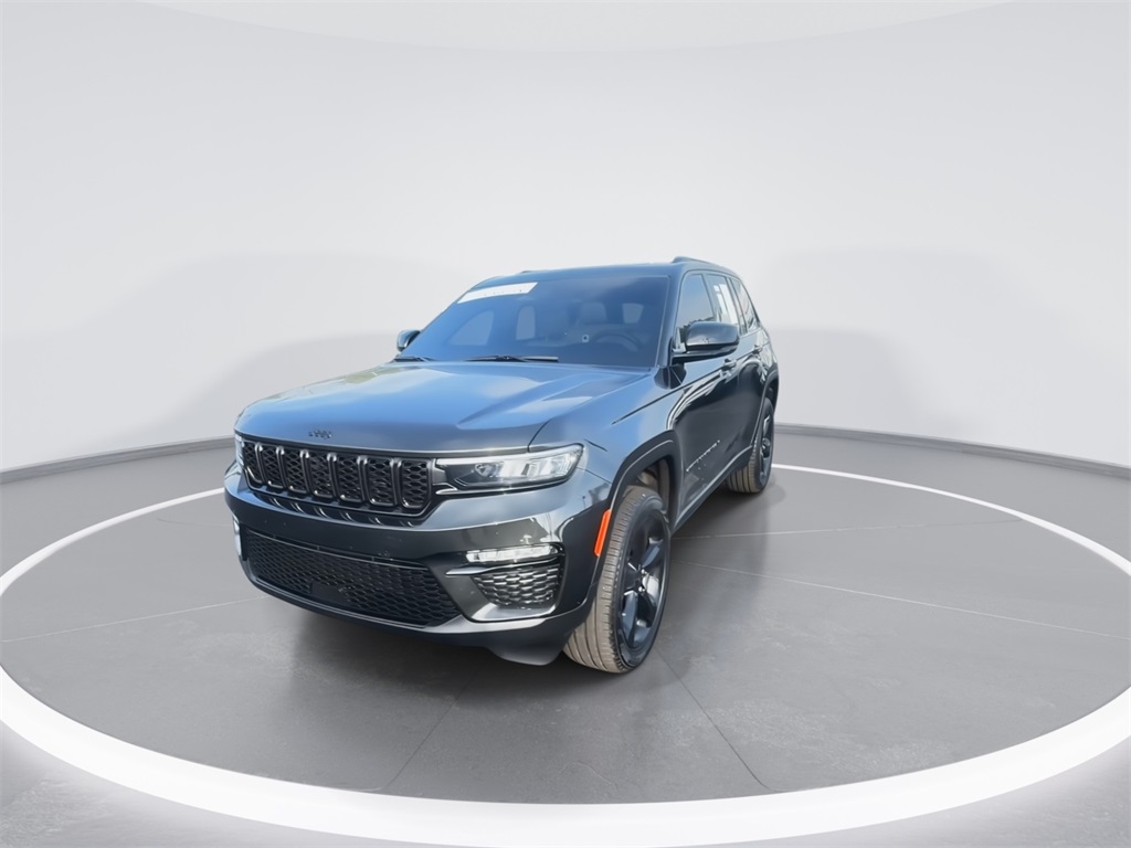 2024 Jeep Grand Cherokee Limited photo 2
