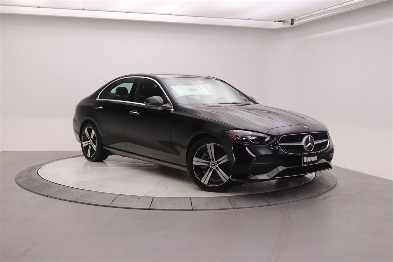 2025 Mercedes-Benz C-Class Sedan C 300's photo