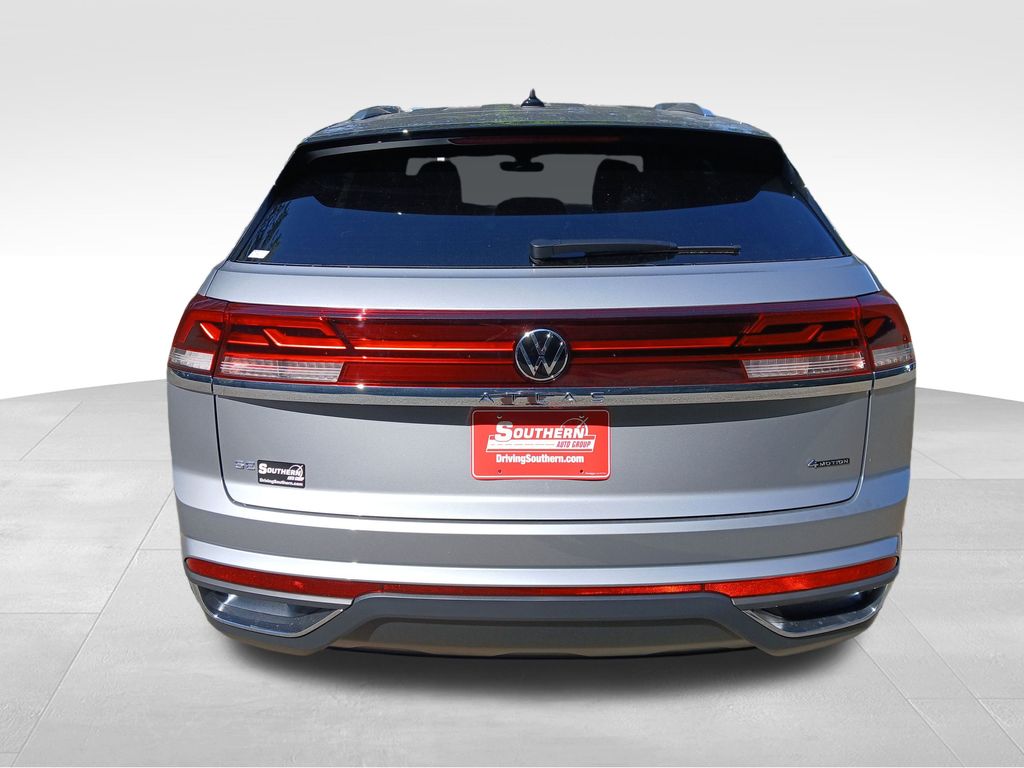 2026 Volkswagen Atlas Cross Sport SE photo 4