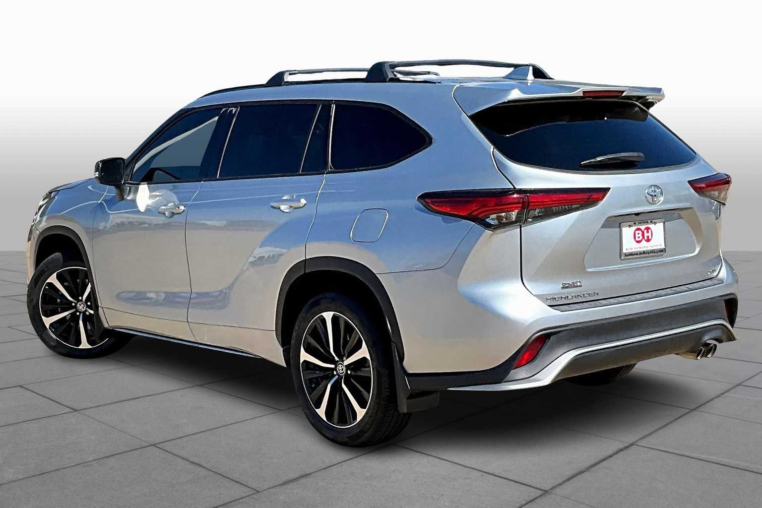 2022 Toyota Highlander XSE photo 11
