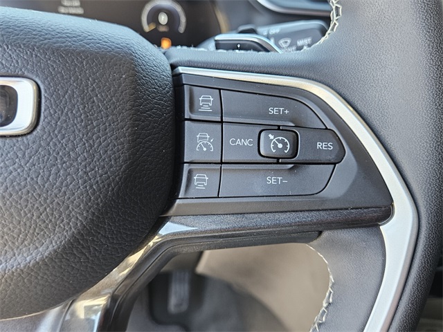 2023 Jeep Grand Cherokee Laredo photo 26