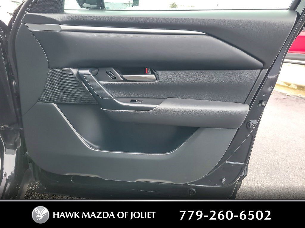 2025 MAZDA CX-50 - Image 19