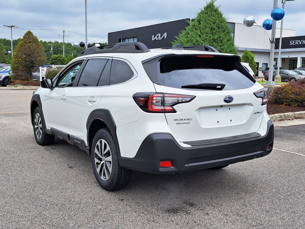 2025 Subaru Outback Premium photo 3