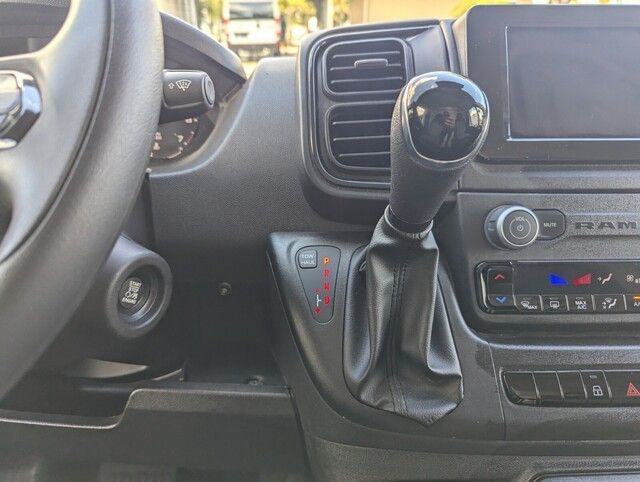 2025 Ram 3500 Tradesman photo 16