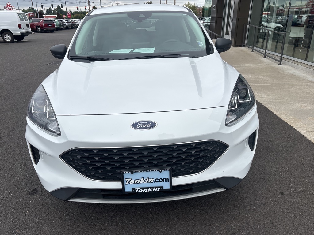 2022 Ford Escape SE photo 2