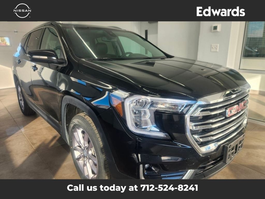 2023 Gmc Terrain SLT photo 2
