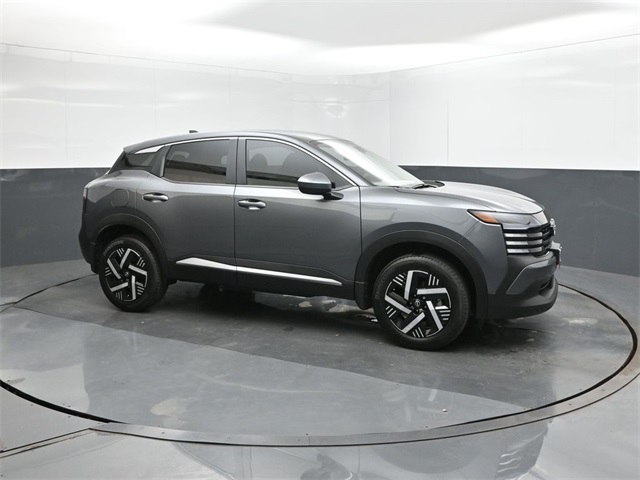 2025 Nissan Kicks SV photo 14