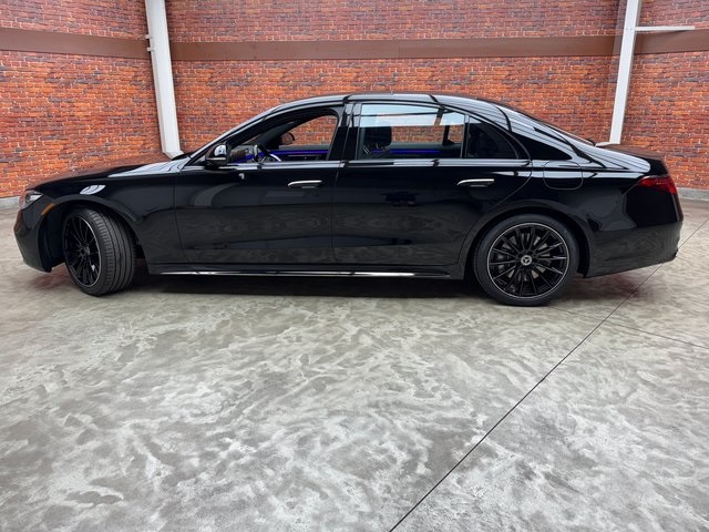 2025 Mercedes Benz S 580e 4MATIC photo 2
