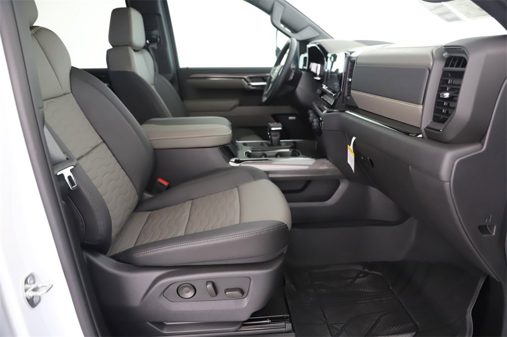 2024 Chevrolet Silverado 1500 photo 25