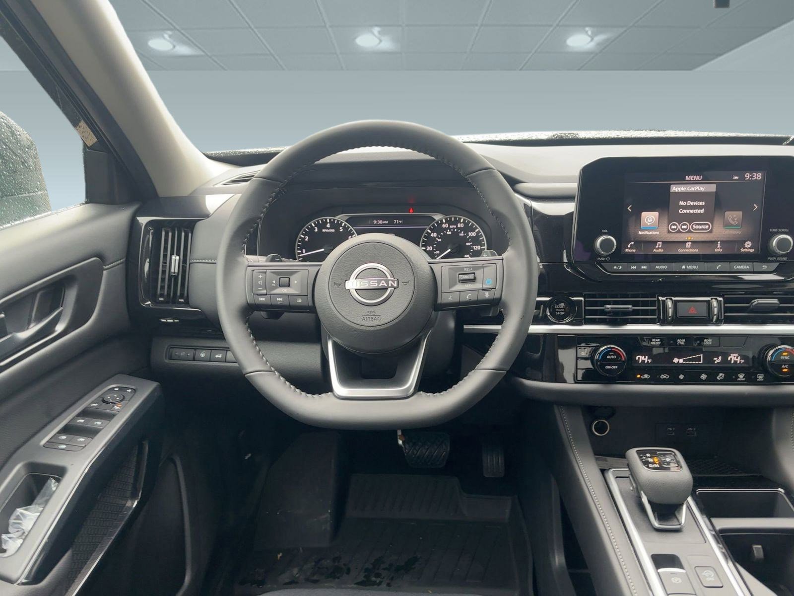 2025 Nissan Pathfinder SV photo 26