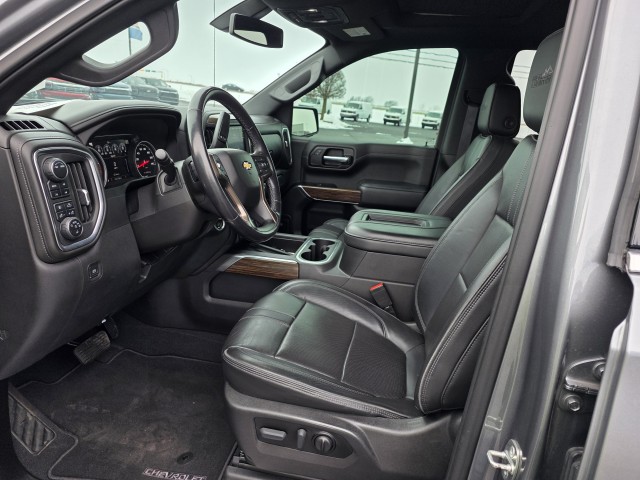 2022 Chevrolet Silverado 1500 High Country photo 3
