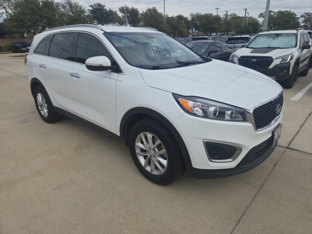 2016 Kia Sorento LX's photo