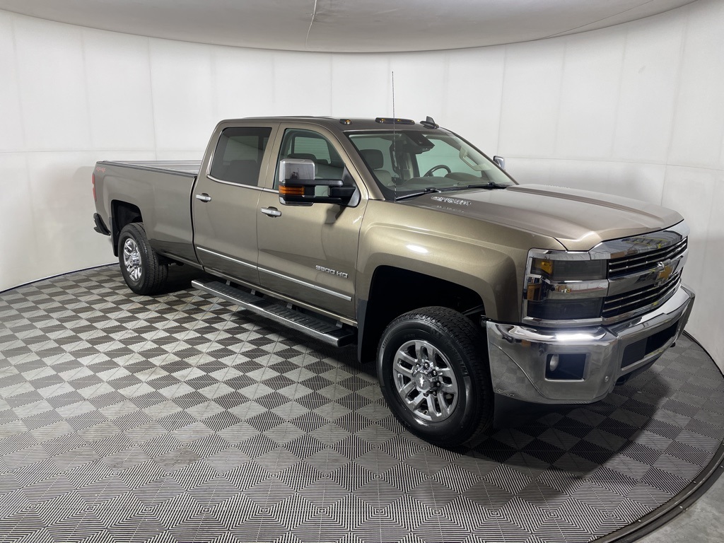 2015 Chevrolet Silverado 3500HD LTZ's photo