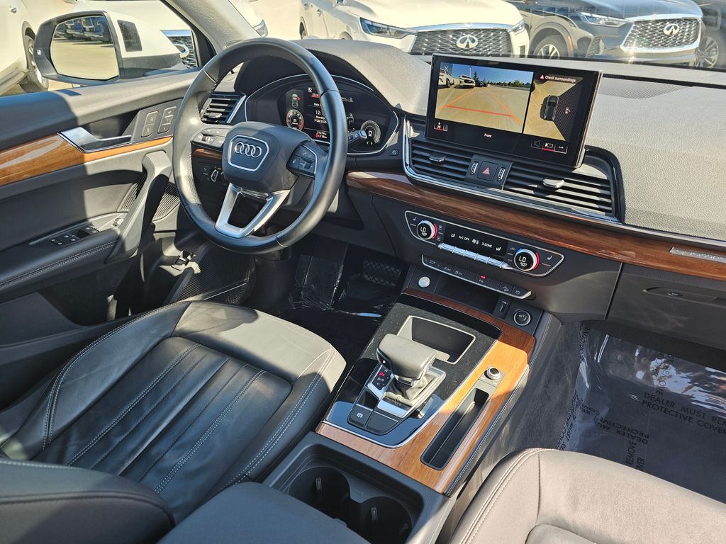 2023 Audi Q5 45 S line Premium photo 10