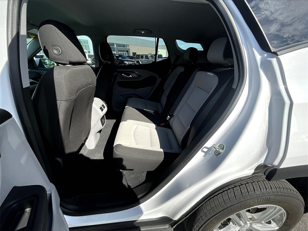 2023 Gmc Terrain SLE photo 14