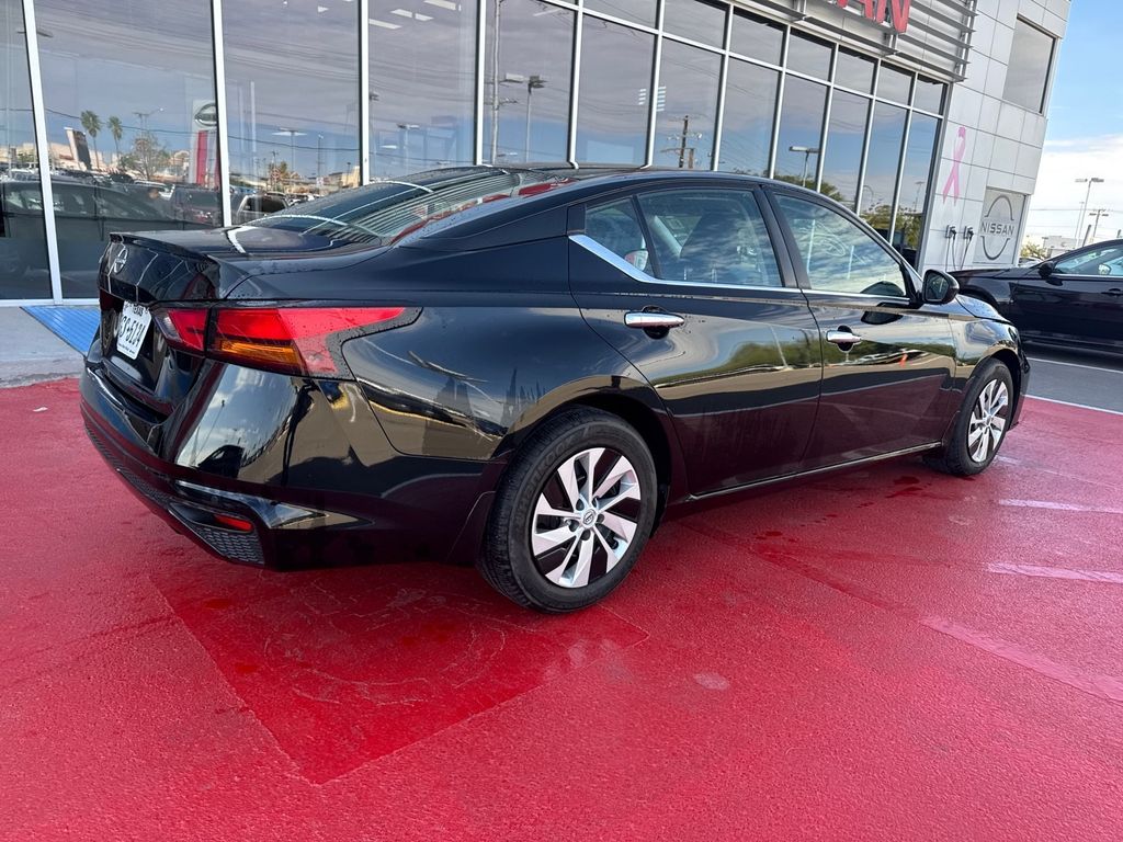 2023 Nissan Altima 2.5 S photo 10