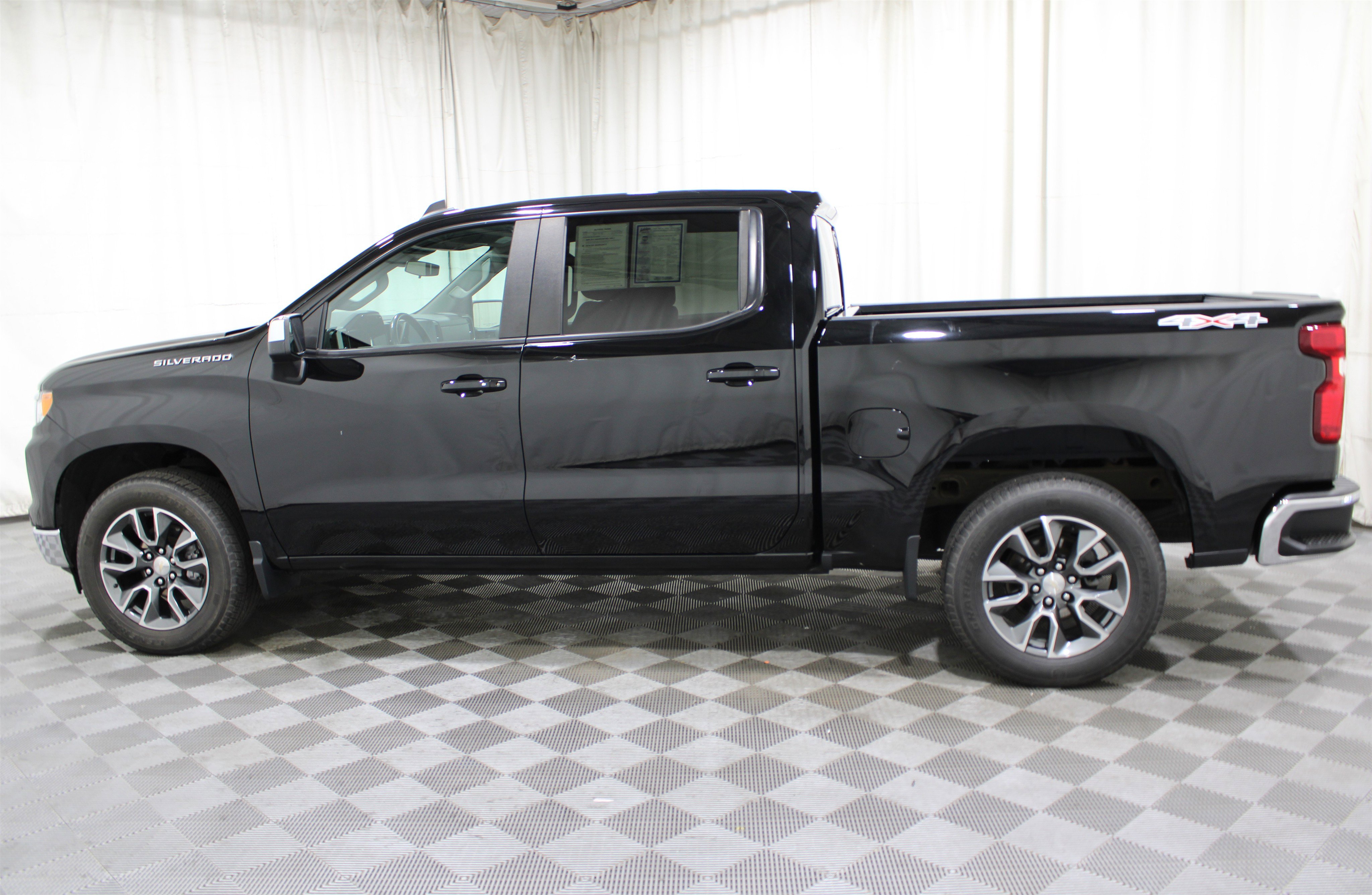 2022 Chevrolet Silverado 1500 LT photo 26