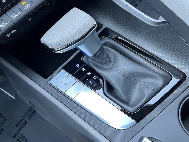 2024 Hyundai Elantra SEL photo 23