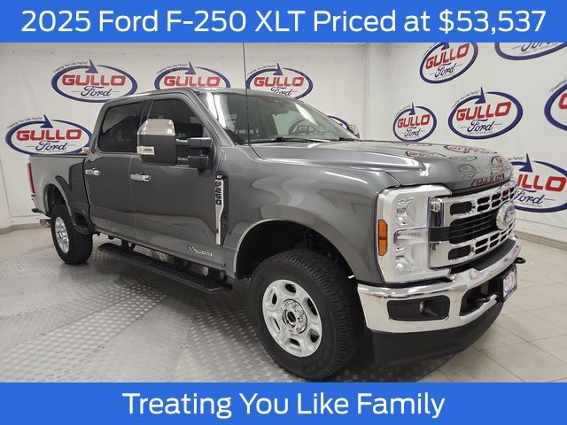 2025 Ford F-250 Super Duty XLT's photo
