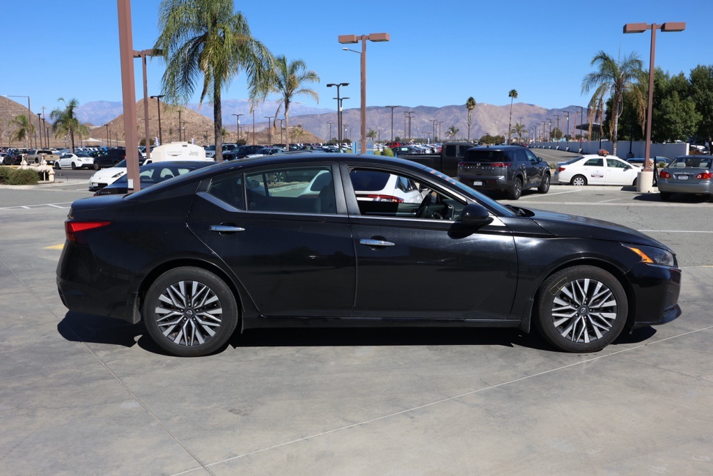Used 2023 Nissan Altima SV with VIN 1N4BL4DV1PN316524 for sale in Hemet, CA