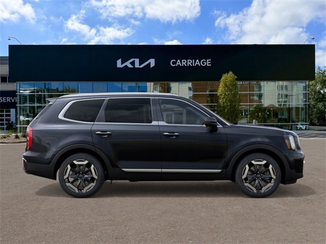 2025 Kia Telluride S photo 3