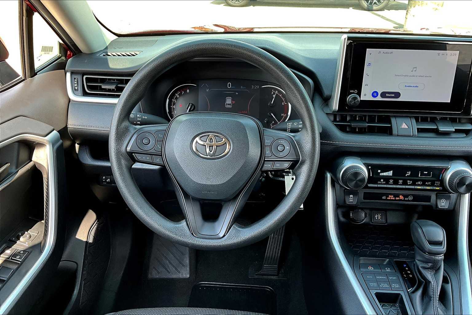 2024 Toyota RAV4 LE photo 3