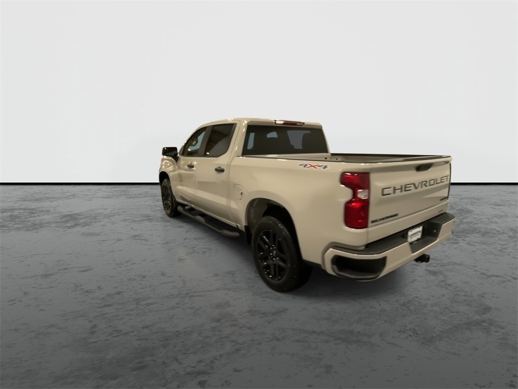 2026 Chevrolet Silverado Custom photo 3