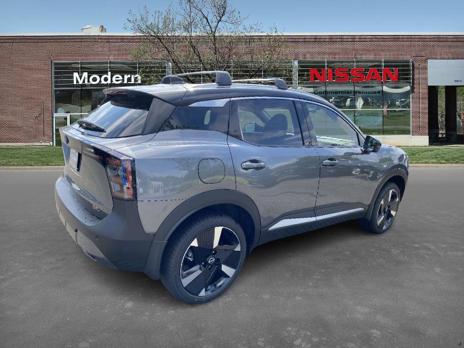 2025 Nissan Kicks SR photo 4