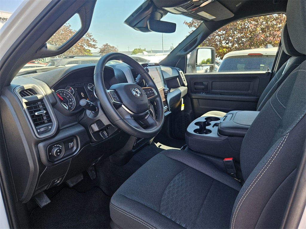 2025 Ram 2500 Tradesman photo 13