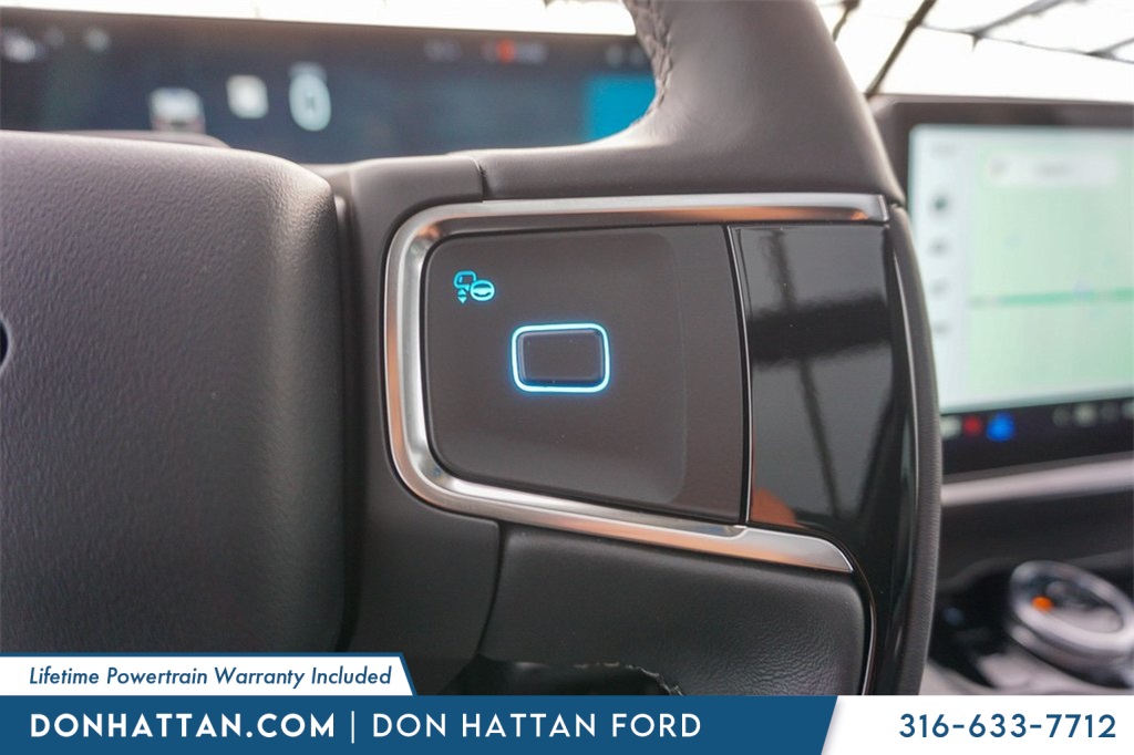 2025 Ford Expedition MAX Platinum photo 12