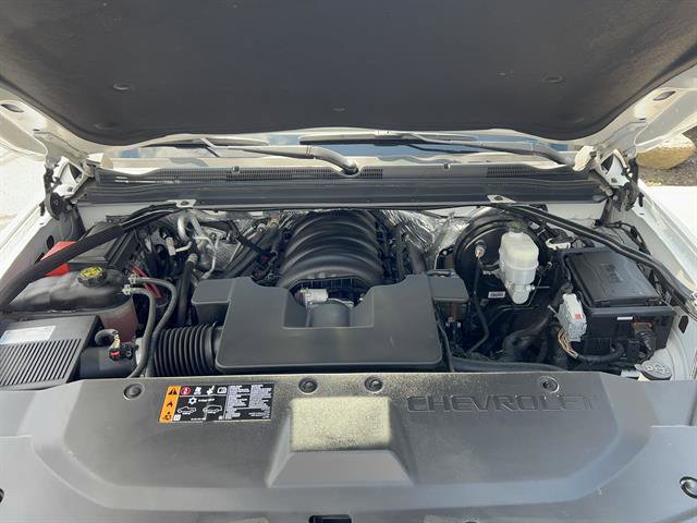 2018 Chevrolet Suburban LT photo 12
