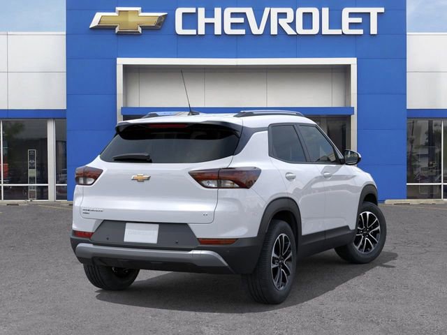 2026 Chevrolet Trailblazer LT photo 3