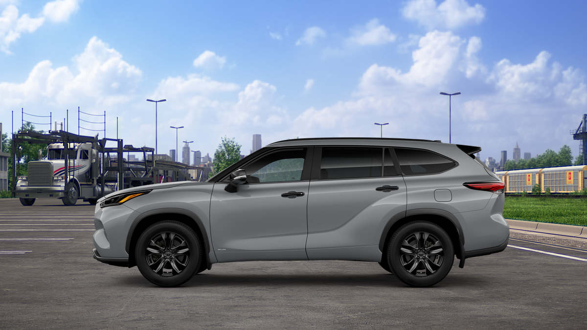 2025 Toyota Highlander Hybrid XLE photo 4