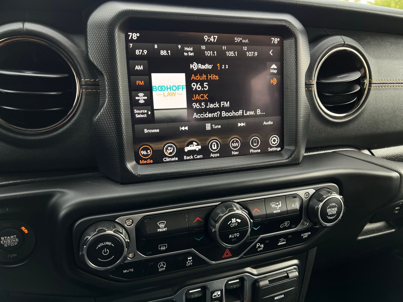 2023 Jeep Gladiator High Altitude photo 13