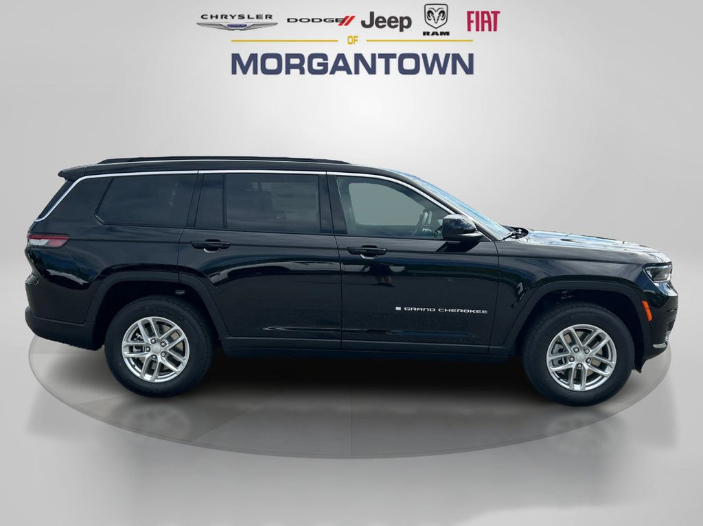 2025 Jeep Grand Cherokee Laredo X photo 3