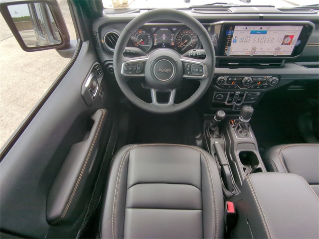 2025 Jeep Wrangler Sahara photo 16