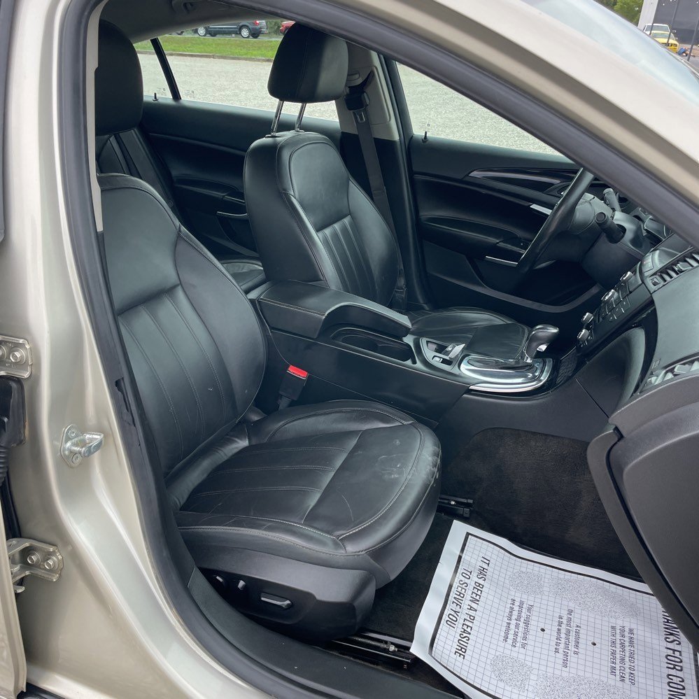 2013 Buick Regal Premium I photo 11