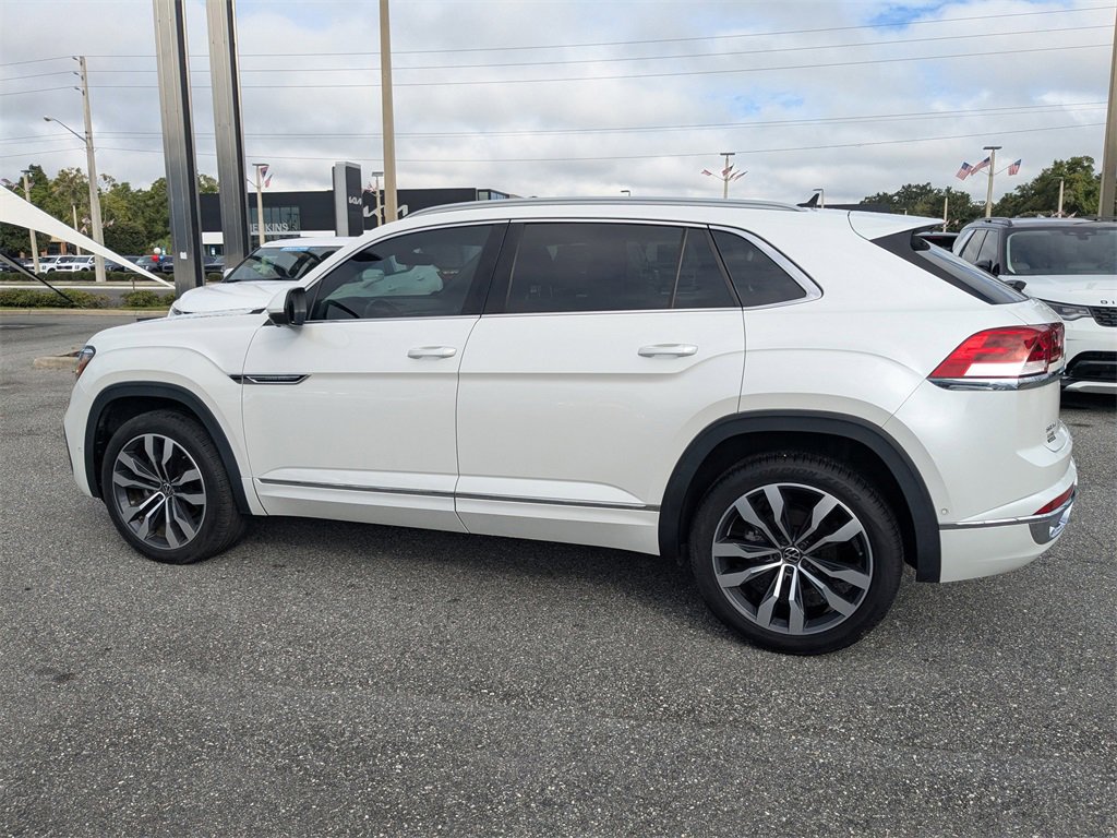 2022 Volkswagen Atlas Cross Sport V6 SEL Premium R-Line photo 4