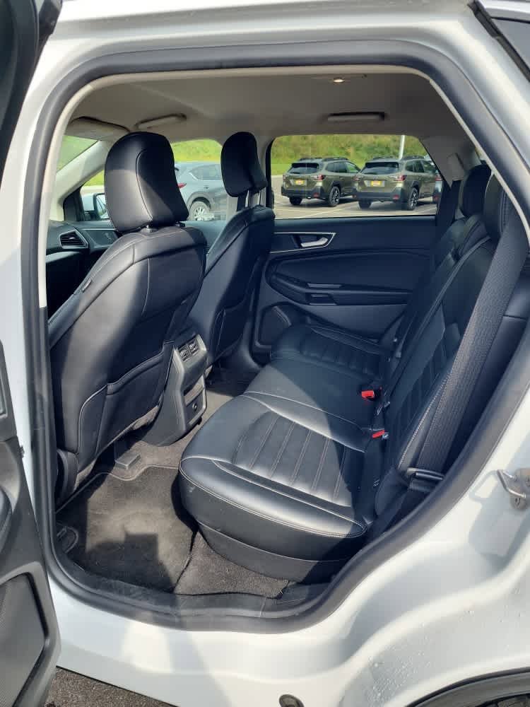 2024 Ford Edge SEL photo 5