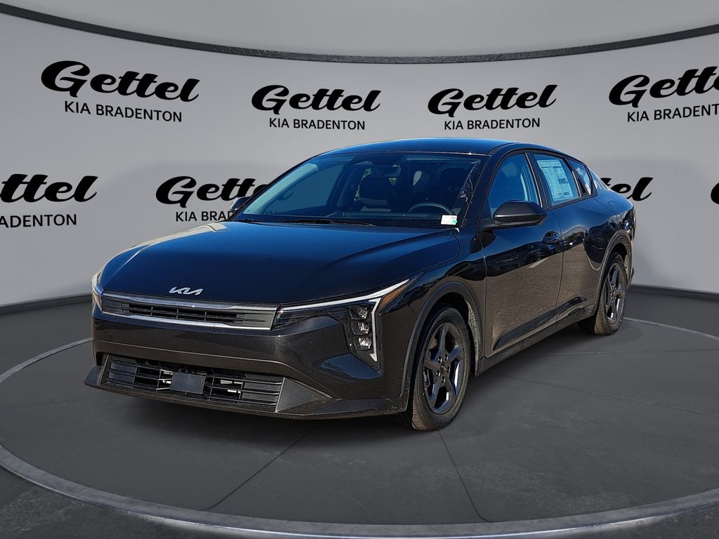 2025 Kia K4 LXS's photo