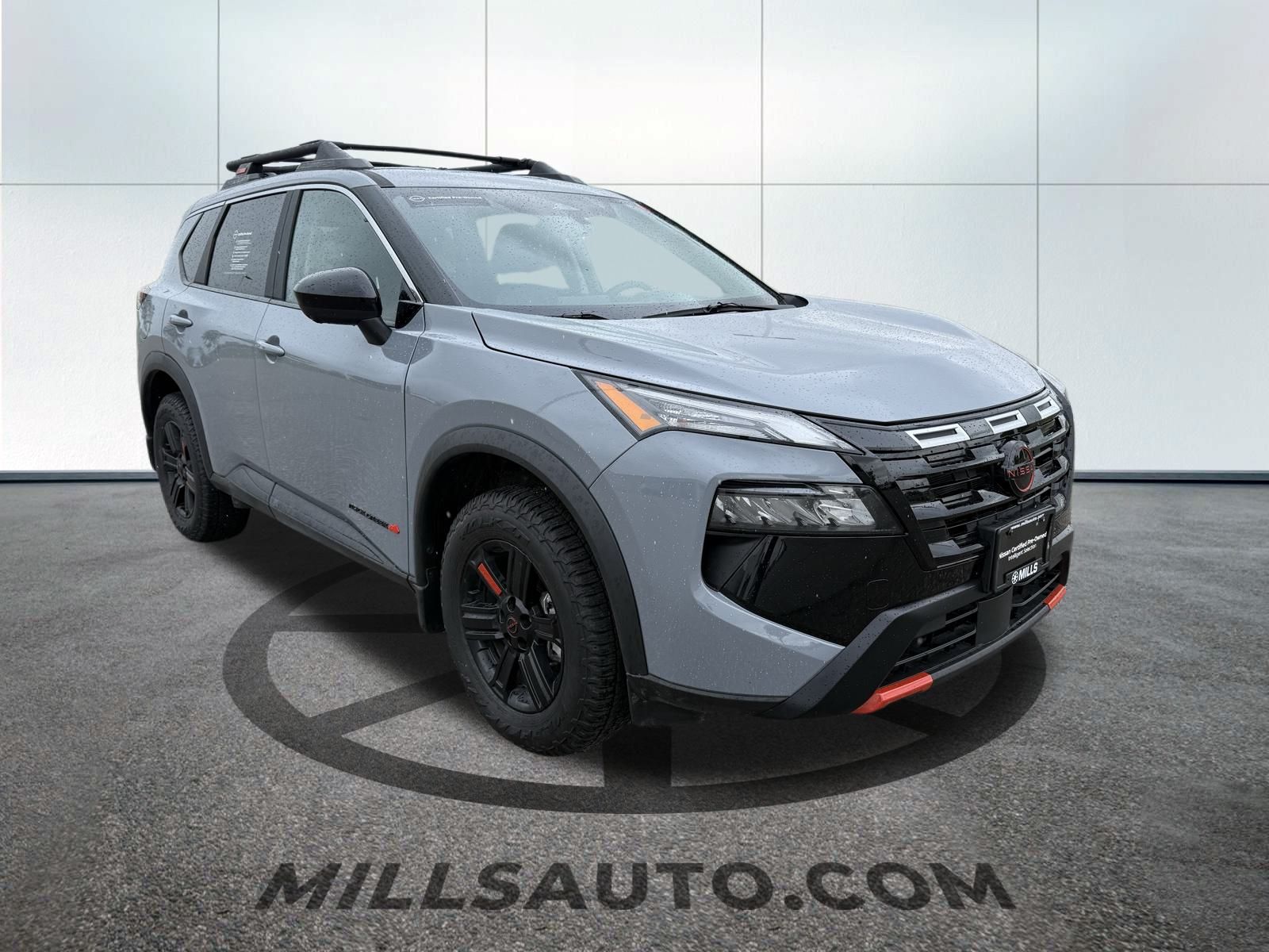 2025 Nissan Rogue SV photo 3